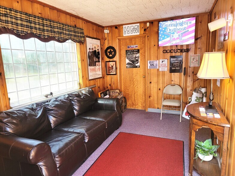 118 E Plane St, Bethel, OH à vendre - Photo intérieure – Image 3 sur 9