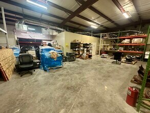 4904 Railroad St, Deer Park, TX à louer Photo de l’immeuble– Image 2 sur 7