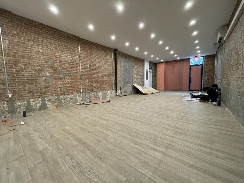 862 Dekalb Ave, Brooklyn, NY à louer - Photo de l’immeuble – Image 3 sur 15