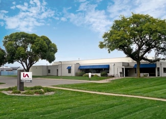 Plus de détails pour 1100 31st Ave, Council Bluffs, IA - Local d’activités à vendre