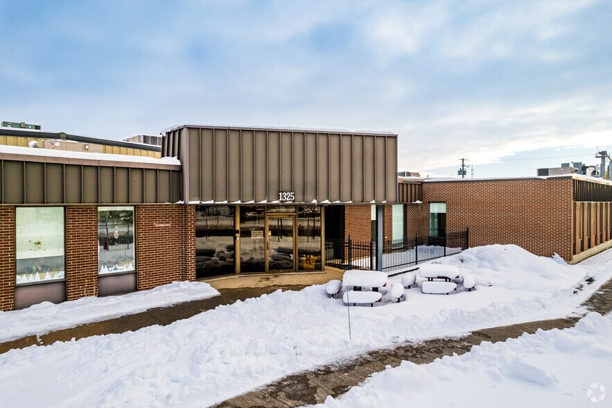 1265-1325 Rue Industrielle, La Prairie, QC à louer - Photo de l’immeuble – Image 3 sur 43