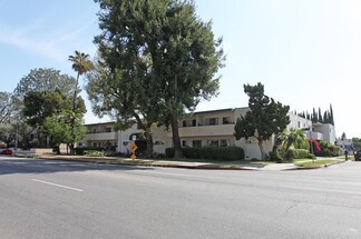 Plus de détails pour 6840 Kester Ave, Van Nuys, CA - Logement à vendre