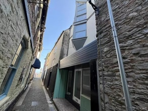 2 The Strand, Brixham à louer Photo de l’immeuble– Image 2 sur 5