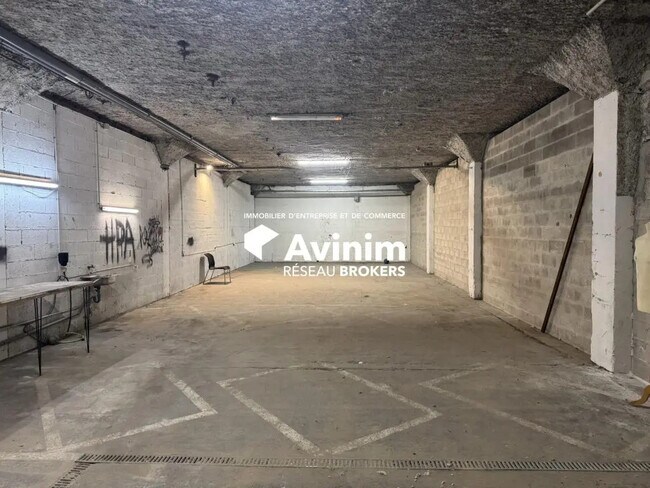 Plus de détails pour Industriel/Logistique à louer