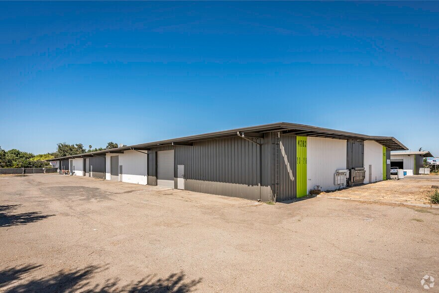 4283 N Wilson Way, Stockton, CA à louer - Photo de l’immeuble – Image 1 sur 22