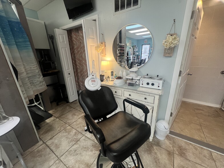 1302 Monmouth Rd, Mount Holly, NJ à louer - Photo de l’immeuble – Image 3 sur 13
