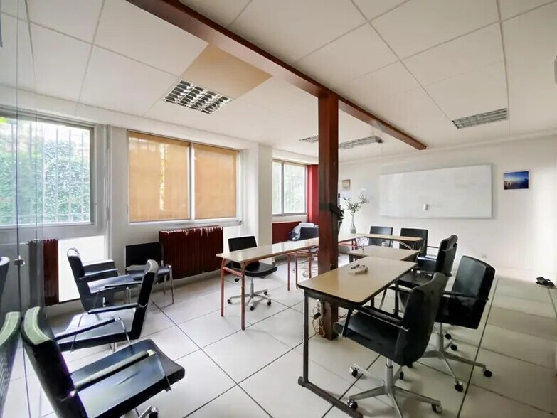 Bureau dans Paris à louer - Photo de l’immeuble – Image 2 sur 9