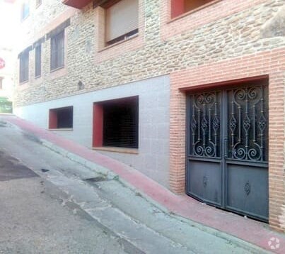 Immeuble residentiel dans Arenas de San Pedro, Ávila à vendre Photo intérieure– Image 1 sur 2