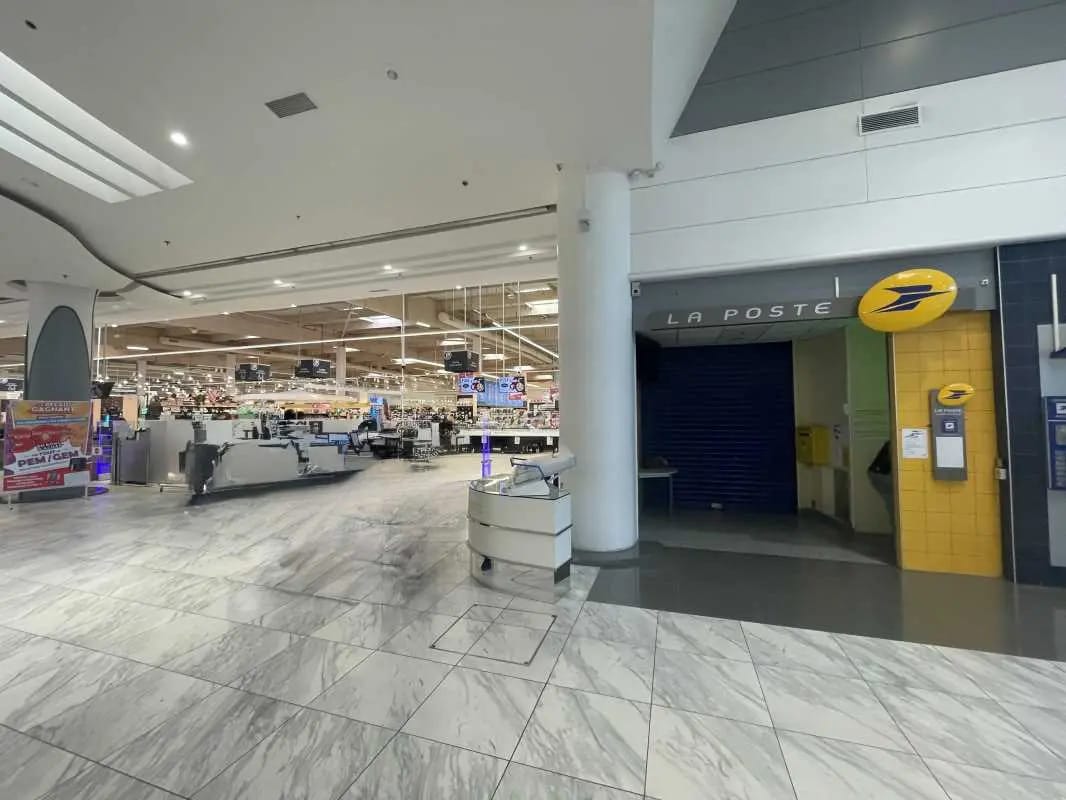 Local commercial dans Chambly à louer Photo de l’immeuble– Image 1 sur 4