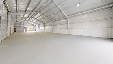 120 Pinckney St, Oldsmar, FL à louer Numérisation 3D Matterport– Image 1 sur 13