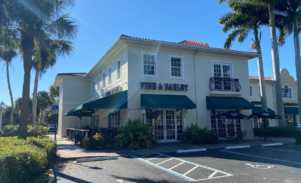 1680 SW St Lucie West Blvd, Port Saint Lucie, FL à louer - Photo de l’immeuble – Image 2 sur 8
