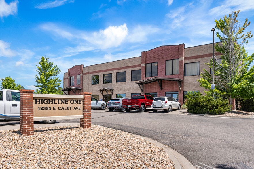 12354 E Caley Ave, Centennial, CO à vendre - Photo de l’immeuble – Image 1 sur 19