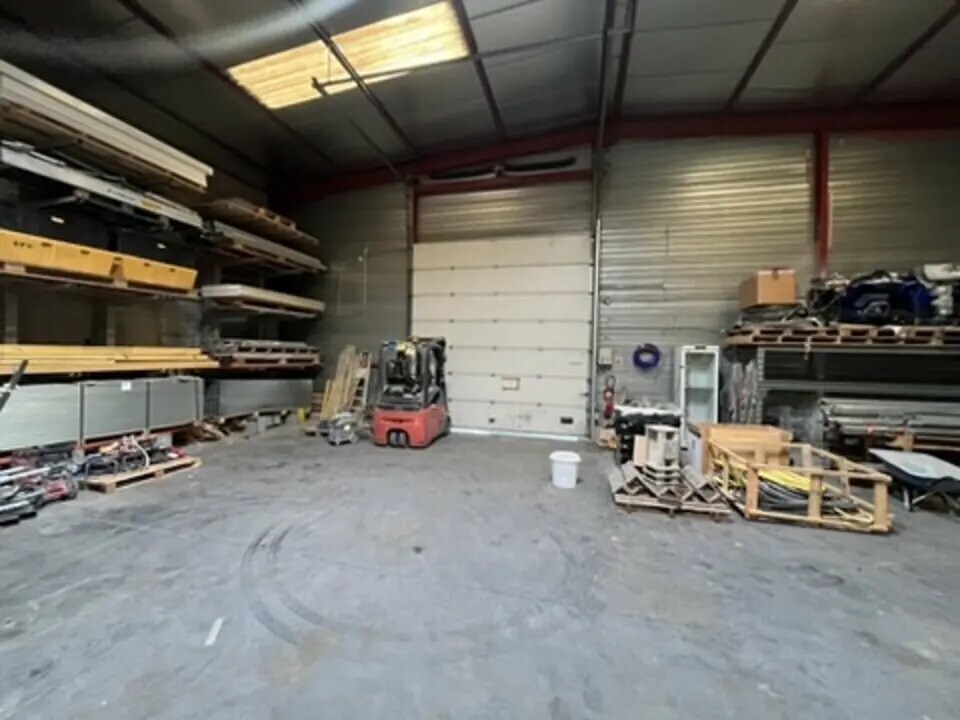 Industriel/Logistique dans Septèmes-les-Vallons à louer Photo intérieure– Image 1 sur 2