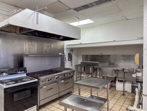 823 California Ave, Wahiawa, HI à louer Photo intérieure– Image 2 sur 6