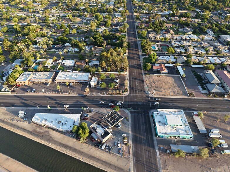9001 N 7th Ave, Phoenix, AZ à vendre - Photo de l’immeuble – Image 2 sur 5