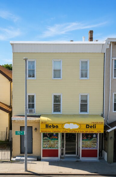 9625 95th Ave, Ozone Park, NY à vendre - Photo de l’immeuble – Image 1 sur 17