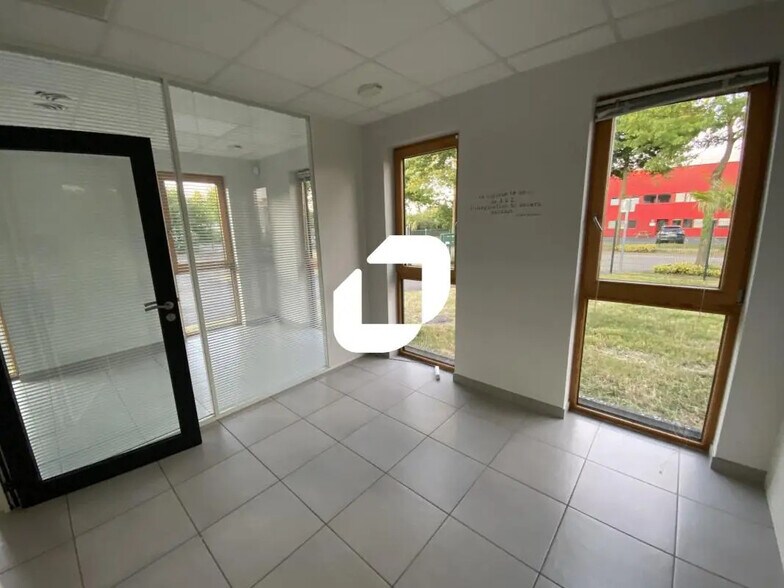 Bureau dans Orvault à louer - Photo de l’immeuble – Image 3 sur 7