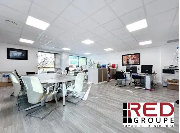 Bureau dans La Ciotat à louer - Photo de l’immeuble – Image 1 sur 4