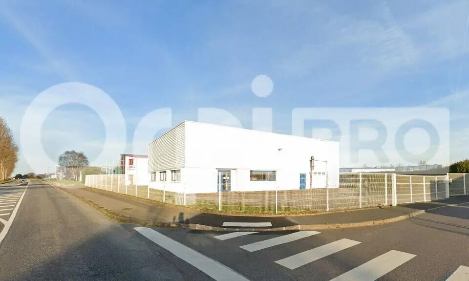 Local d’activités dans Montivilliers à louer - Photo de l’immeuble – Image 3 sur 10