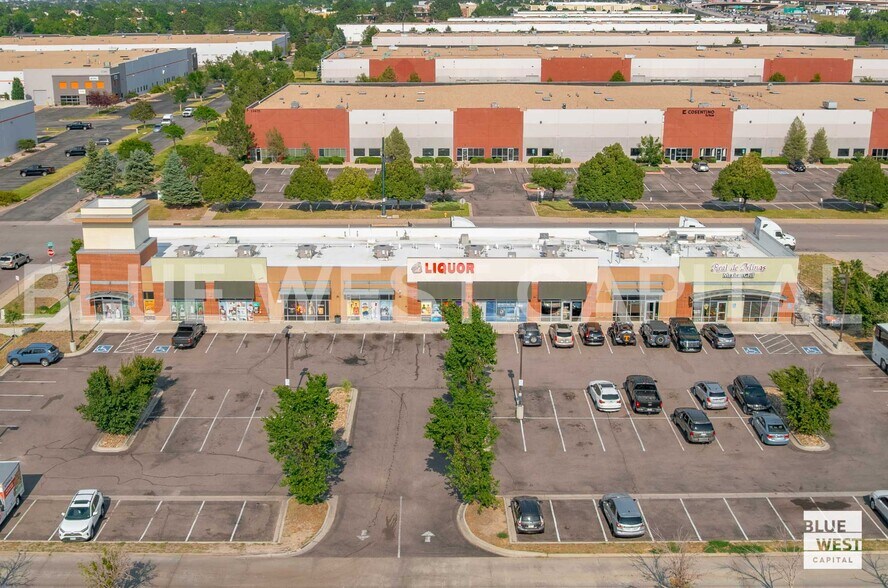 12244 E 44th Ave, Denver, CO à vendre - Photo de l’immeuble – Image 3 sur 5