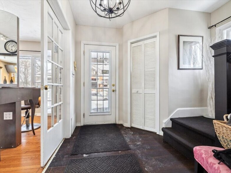 294 Dundas St, Hamilton, ON à vendre - Photo de l’immeuble – Image 2 sur 9