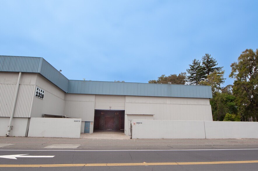 1175 Railroad Ave, Vallejo, CA à louer - Photo de l’immeuble – Image 2 sur 5
