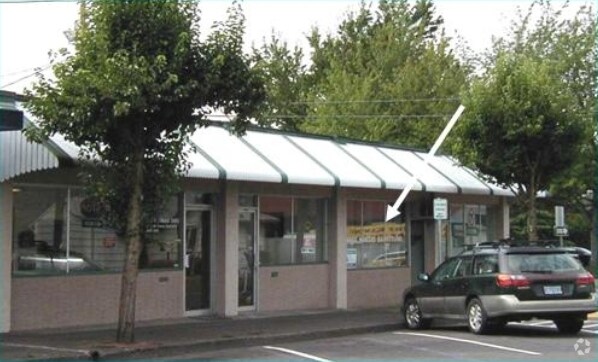 80 NW 2nd St, Gresham, OR à louer - Photo de l’immeuble – Image 2 sur 3