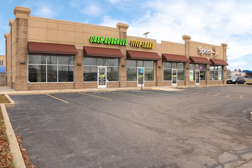 1708-1720 W Alexis Rd, Toledo, OH à vendre - Photo de l’immeuble – Image 2 sur 3