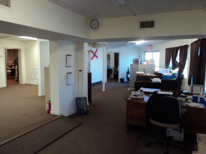 6623 N Us Highway 1, Fort Pierce, FL à vendre - Photo de l’immeuble – Image 3 sur 12