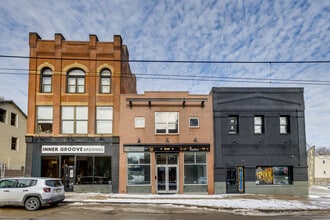 829 E Warrington Ave, Pittsburgh, PA à louer Photo intérieure– Image 2 sur 21