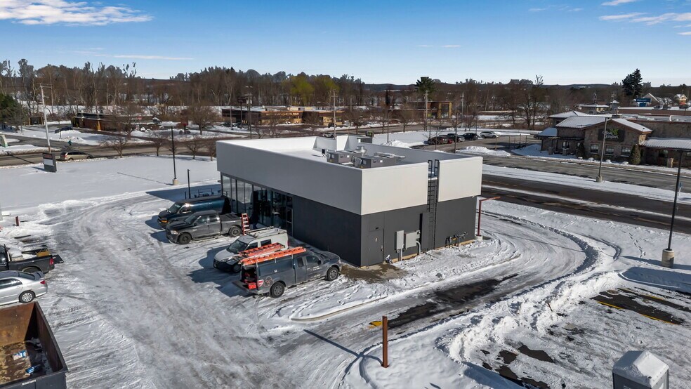 314 E Fairmount Ave, Lakewood, NY à vendre - Photo de l’immeuble – Image 3 sur 16