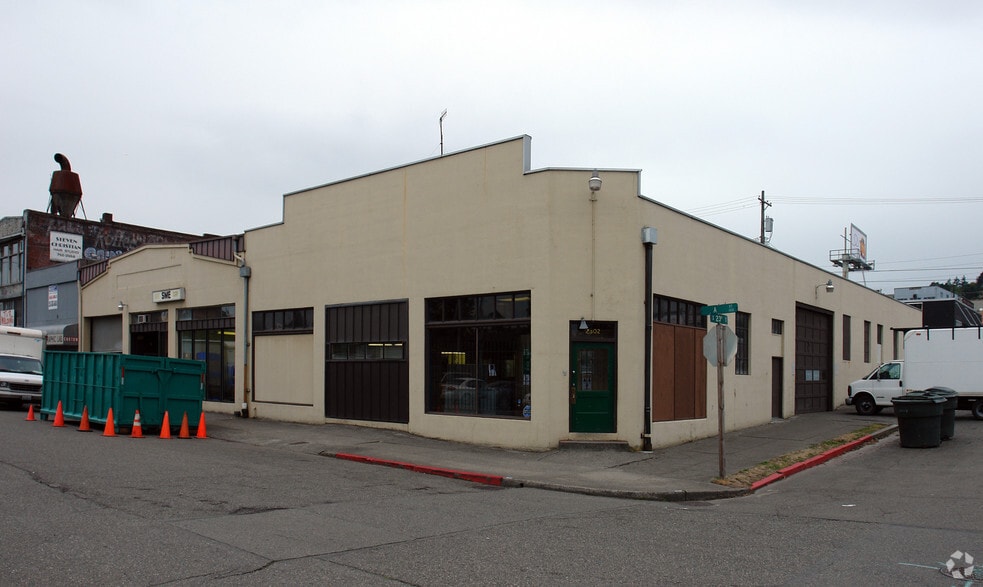 2302 A St, Tacoma, WA à louer - Photo principale – Image 1 sur 2