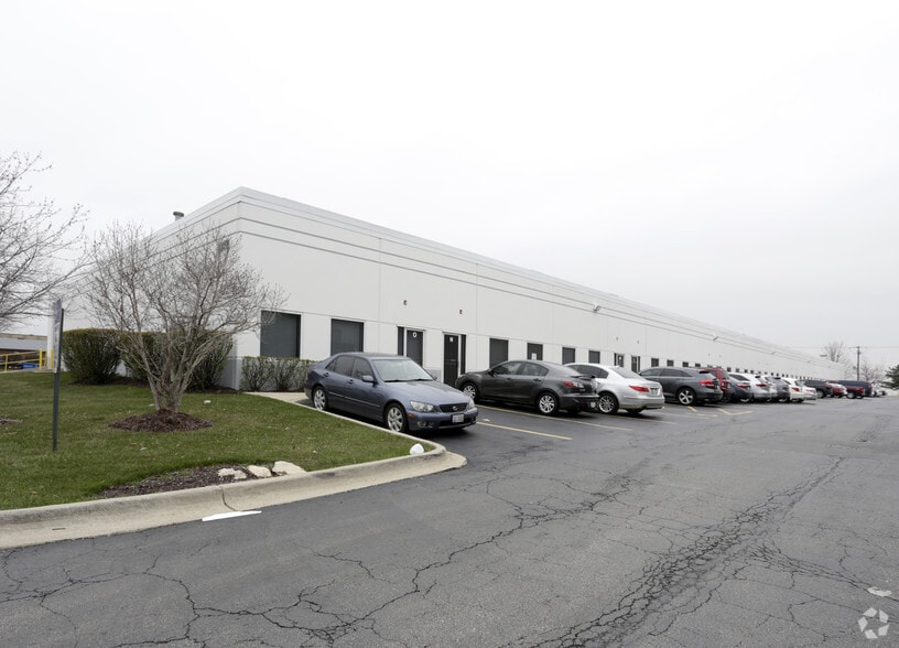 1312 Marquette Dr, Romeoville, IL à louer - Photo principale – Image 1 sur 6