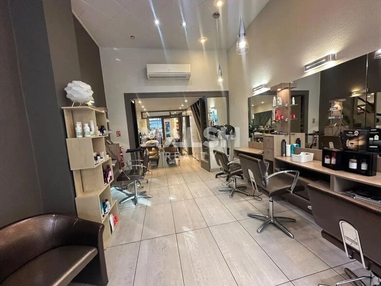 Local commercial dans Lyon à louer - Photo intérieure – Image 2 sur 4