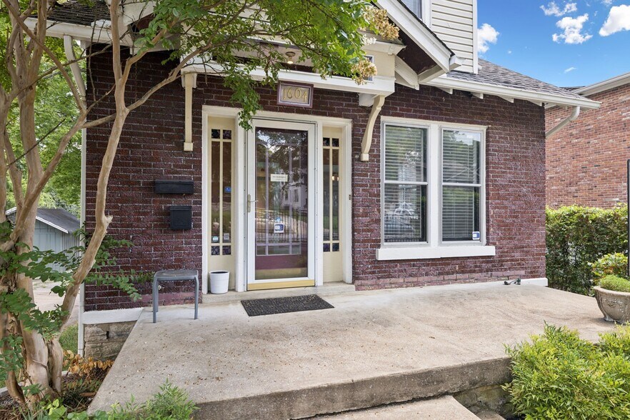 1604 17th Ave S, Nashville, TN à vendre - Photo de l’immeuble – Image 2 sur 54