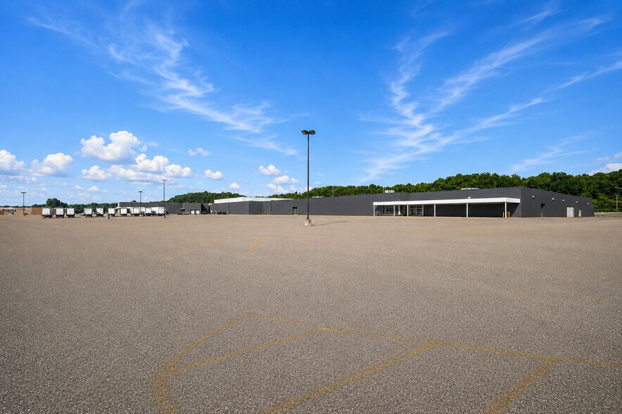 1475 Upper Valley Pike, Springfield, OH à louer - Photo de l’immeuble – Image 3 sur 11