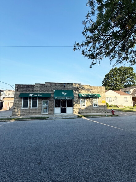1662 Mars Ave, Lakewood, OH à vendre - Photo de l’immeuble – Image 1 sur 6