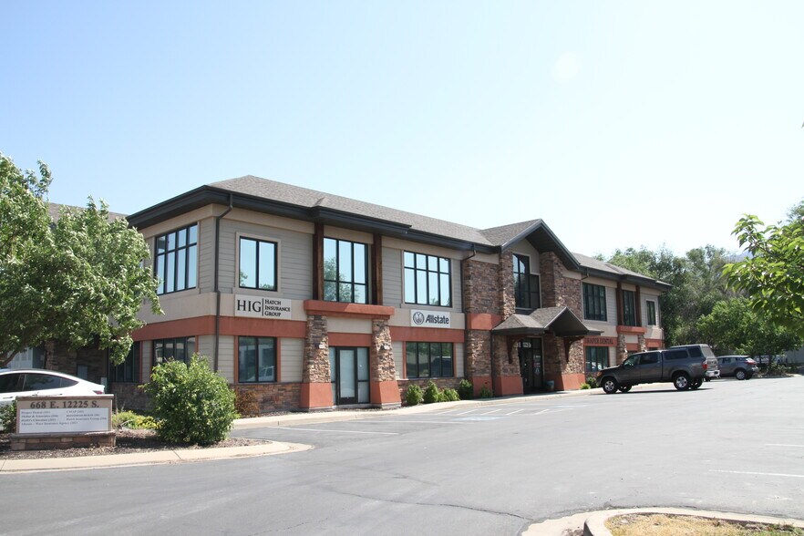 668 E 12225 S, Draper, UT à louer - Photo de l’immeuble – Image 3 sur 22