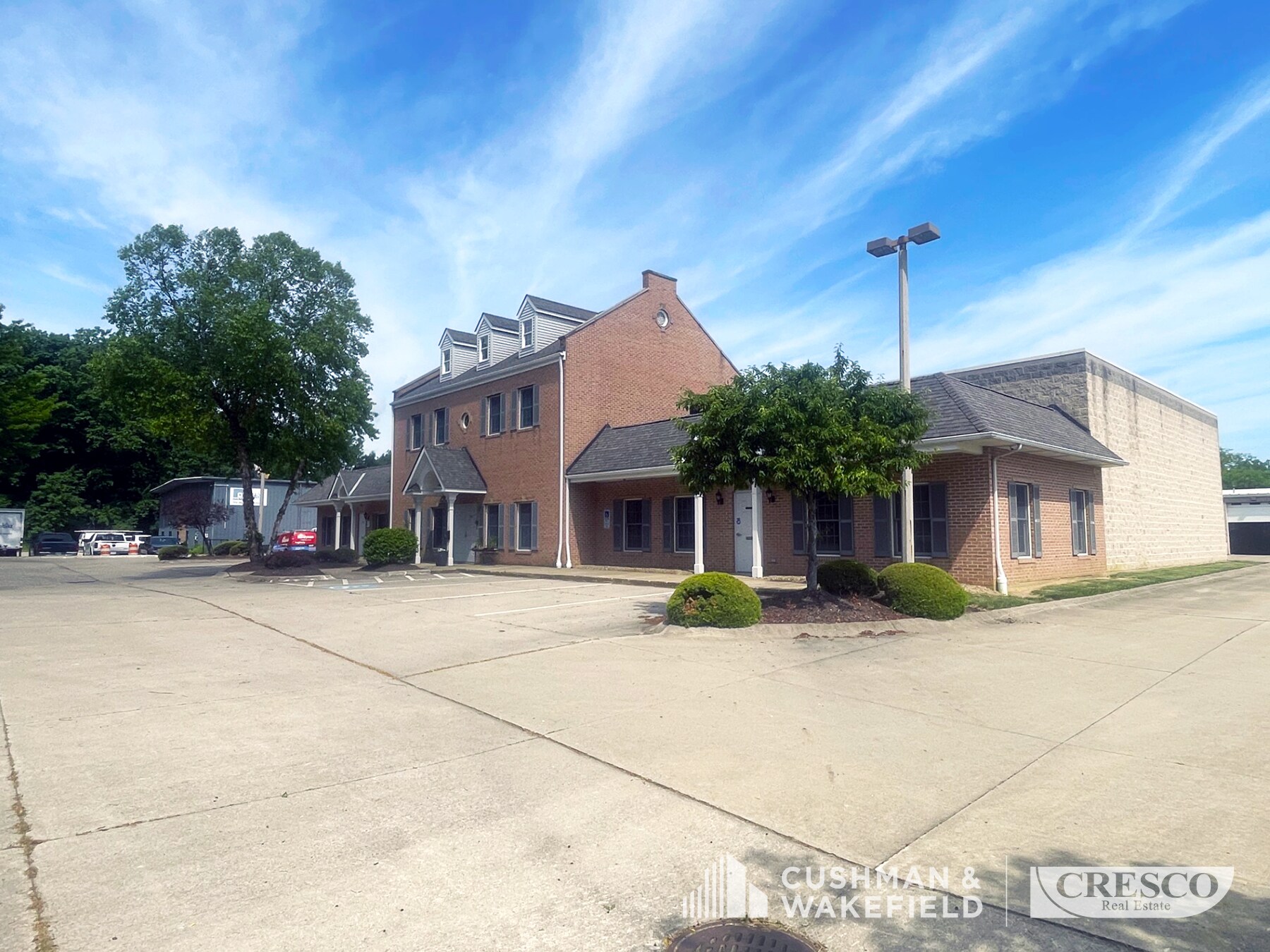 30205 Clemens Rd, Westlake, OH à louer Photo de l’immeuble– Image 1 sur 15