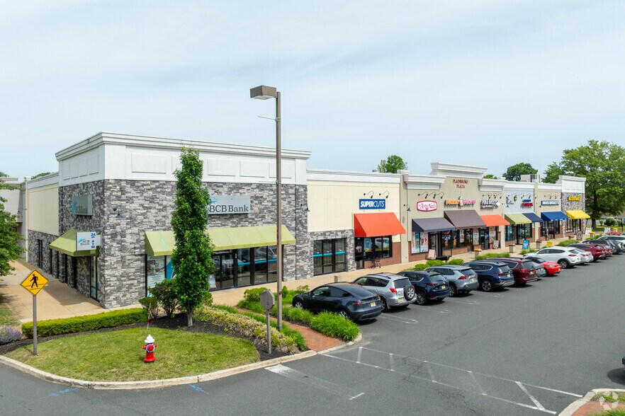 10 Schalks Crossing Rd, Plainsboro, NJ à louer - Photo de l’immeuble – Image 2 sur 8