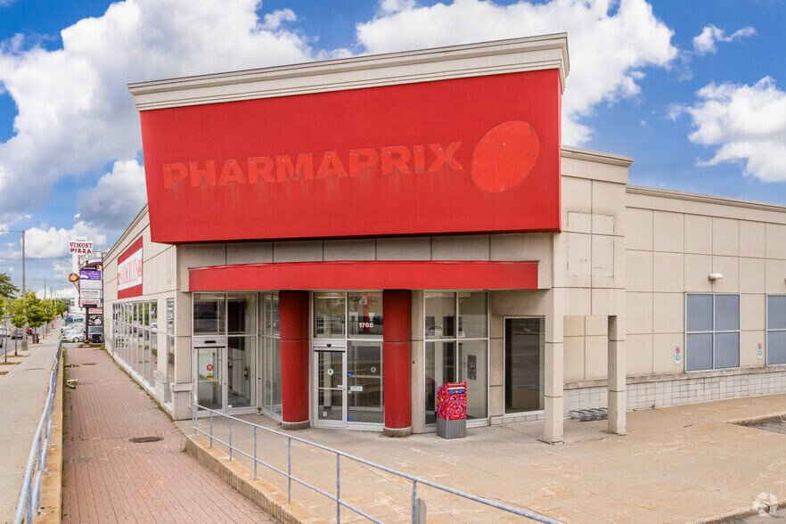 1734-1762 des Laurentides, Laval, QC à vendre - Photo de l’immeuble – Image 2 sur 8