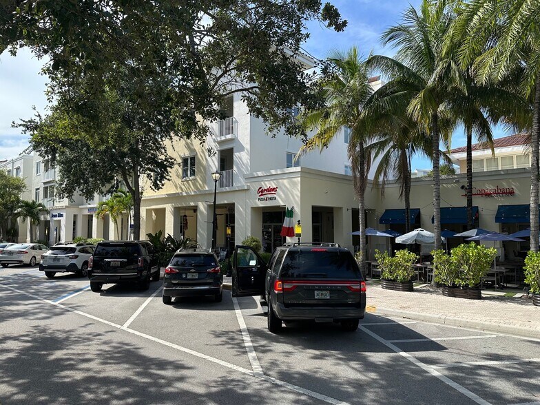 1200 Town Center Dr, Jupiter, FL à louer - Photo de l’immeuble – Image 3 sur 6
