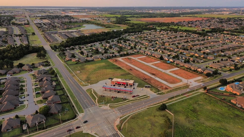 9725 SW 29th St, Oklahoma City, OK à vendre - Aérien – Image 2 sur 7