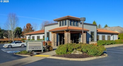 2185 NW 2nd St, Mcminnville, OR à louer Photo de l’immeuble– Image 2 sur 7