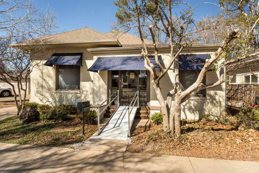 2410 9th St, Wichita Falls, TX à vendre - Photo de l’immeuble – Image 2 sur 30