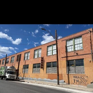 Plus de détails pour 1333 Buena Vista St, San Antonio, TX - Bureau/Local commercial à louer