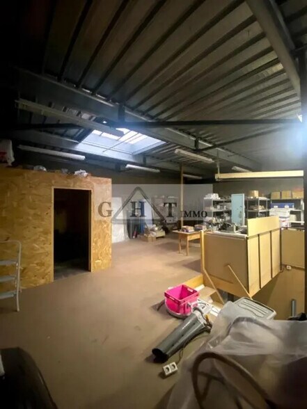 Industriel/Logistique dans à vendre - Photo intérieure – Image 3 sur 3
