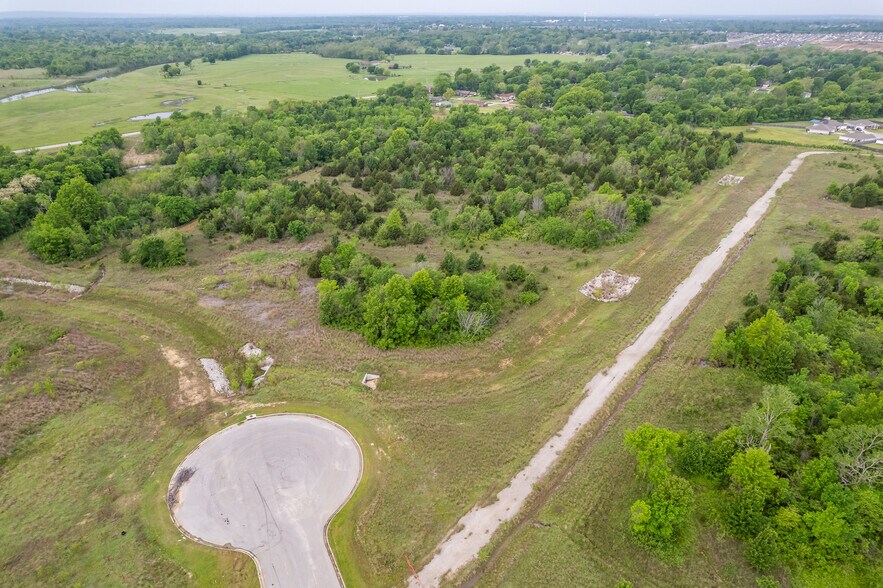 1800 S 37th Ct, Broken Arrow, OK à vendre - Photo de l’immeuble – Image 2 sur 5