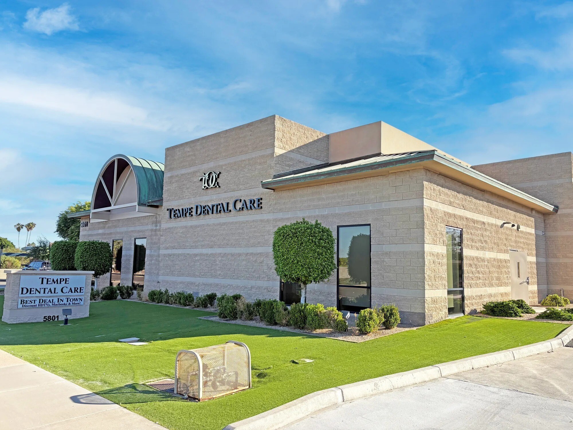 5801 S McClintock Dr, Tempe, AZ à louer Photo principale– Image 1 sur 10