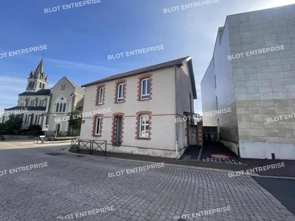 33 Rue Busson Billault, Basse-Goulaine à louer Photo de l’immeuble– Image 1 sur 13